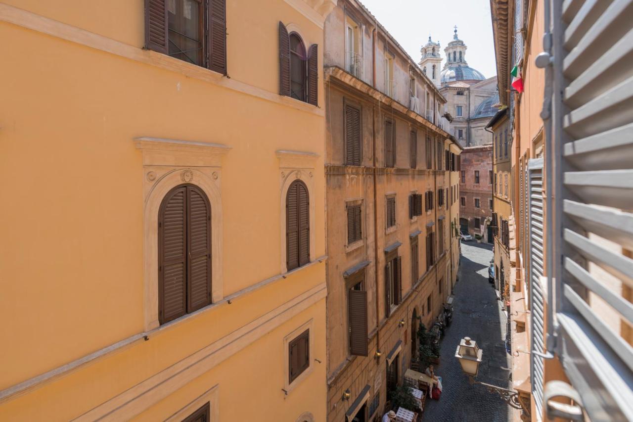 Navona Corallo Elegance Rom